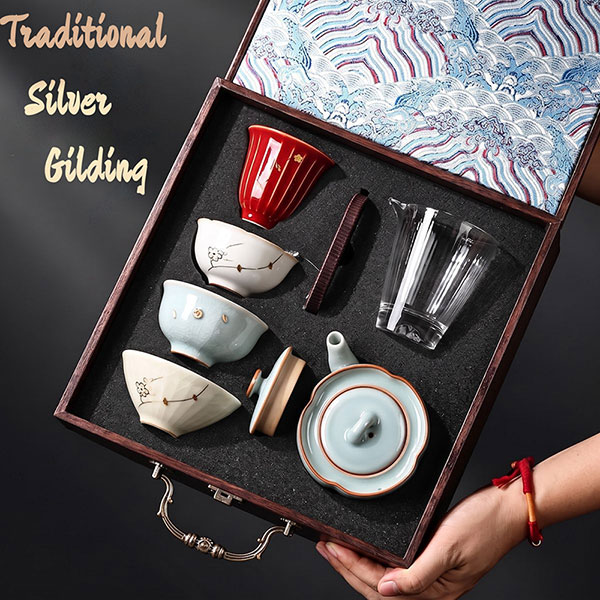 Tea Sets of the Five Great Kilns